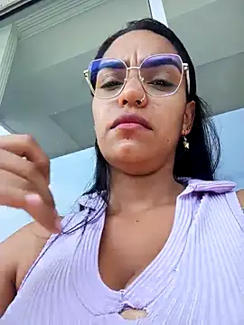 Snapshot of Sara-77 chatting on September 24, 3:15 pm Sara-77 online show from September 24, 3:15 pm