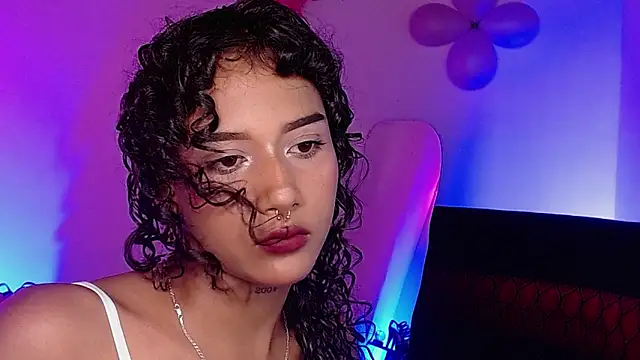 Snapshot of Chelsea__2 chatting on November 16, 5:07 pm Chelsea 2 online show from November 16, 5:07 pm