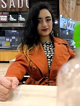 Lila Desiree online show from December 30, 1:26 am