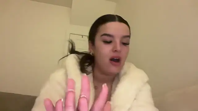 maisiesmithx online show from January 31, 11:35 pm