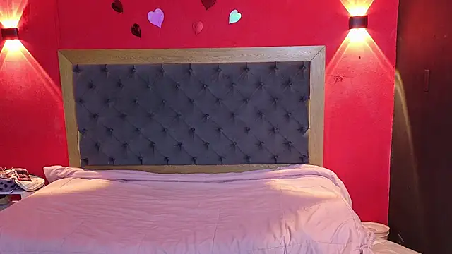 YayaHilton online show from March 15, 3:01 am