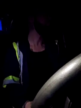 Snapshot of Beardedtattood chatting on February 17, 5:47 am Beardedtattood online show from February 17, 5:47 am