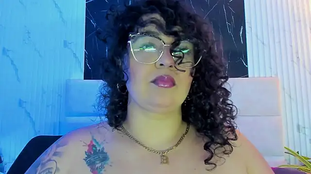 Reginavegaa online show from September 10, 11:43 am