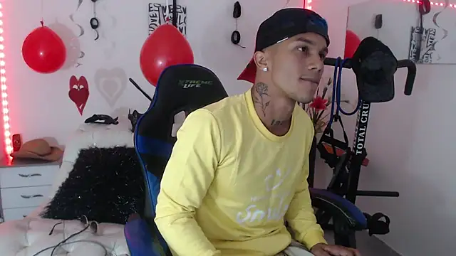 Leonard Price online show from February 14, 10:14 pm