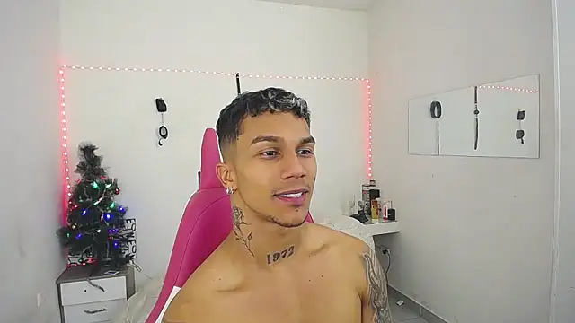 Leonard Price online show from December 5, 7:32 pm