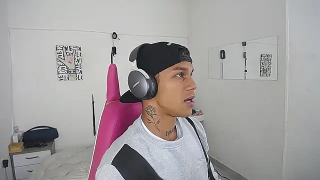 Leonard Price online show from January 14, 3:01 am