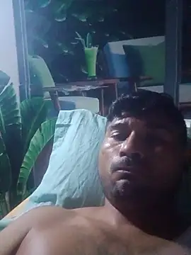 Snapshot of Diogo100 chatting on October 14, 6:47 am Diogo100 online show from October 14, 6:47 am