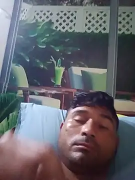 Snapshot of Diogo100 chatting on November 16, 6:24 pm Diogo100 online show from November 16, 6:24 pm