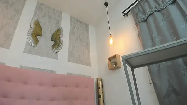 zhamira 21 online show from December 4, 8:06 pm