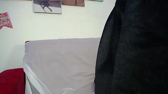 Snapshot of ricura_mily chatting on September 26, 3:54 am ricura mily online show from September 26, 3:54 am