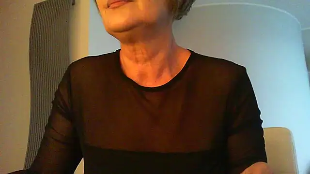 Snapshot of __Angel78__ chatting on November 27, 2:19 pm Angel78 online show from November 27, 2:19 pm