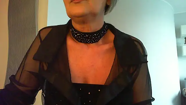 Snapshot of __Angel78__ chatting on November 30, 1:37 pm Angel78 online show from November 30, 1:37 pm