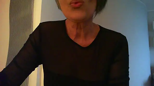 Snapshot of __Angel78__ chatting on December 4, 2:15 pm Angel78 online show from December 4, 2:15 pm