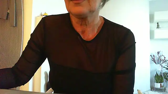 Snapshot of __Angel78__ chatting on December 14, 2:00 pm Angel78 online show from December 14, 2:00 pm