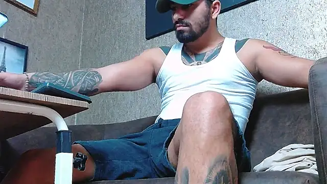 Snapshot of NigelBoydXXX chatting on February 26, 5:53 am NigelBoydXXX online show from February 26, 5:53 am