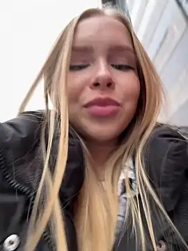 mur girl online show from February 8, 12:39 pm