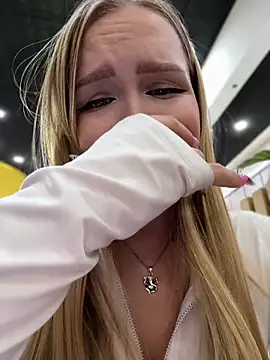 mur girl online show from February 16, 11:49 am