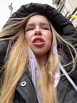 mur girl online show from March 8, 8:33 am