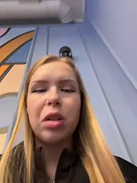 mur girl online show from October 5, 12:14 pm