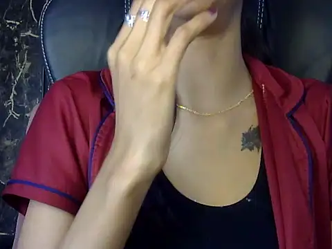 Snapshot of MAAYRA_09 chatting on February 23, 1:46 am MAAYRA 09 online show from February 23, 1:46 am