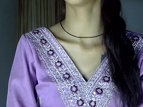 Snapshot of MAAYRA_09 chatting on September 26, 6:12 pm MAAYRA 09 online show from September 26, 6:12 pm