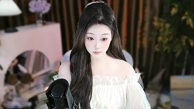 Snapshot of Arwyn-rr chatting on November 11, 10:59 am Arwyn-rr online show from November 11, 10:59 am