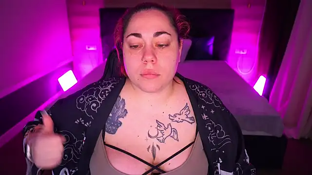 Snapshot of Kittywakee chatting on November 29, 9:18 pm Kittywakee online show from November 29, 9:18 pm