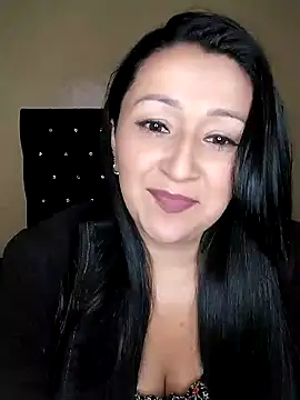 Snapshot of ArianaMist chatting on December 12, 2:15 am ArianaMist online show from December 12, 2:15 am