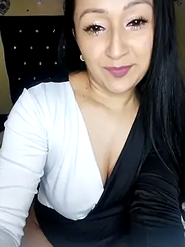 Snapshot of ArianaMist chatting on February 19, 11:36 pm ArianaMist online show from February 19, 11:36 pm