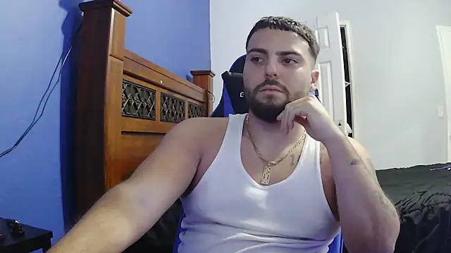 Snapshot of MasterKvn chatting on February 1, 6:10 am MasterKvn online show from February 1, 6:10 am