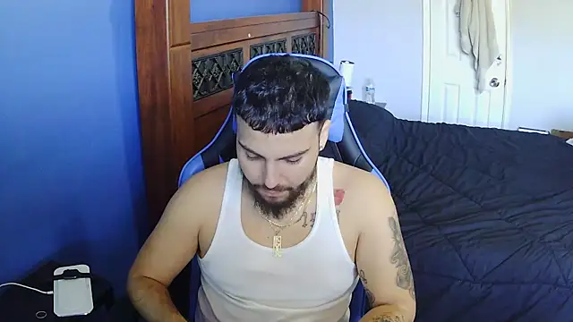 Snapshot of MasterKvn chatting on March 12, 6:00 pm MasterKvn online show from March 12, 6:00 pm