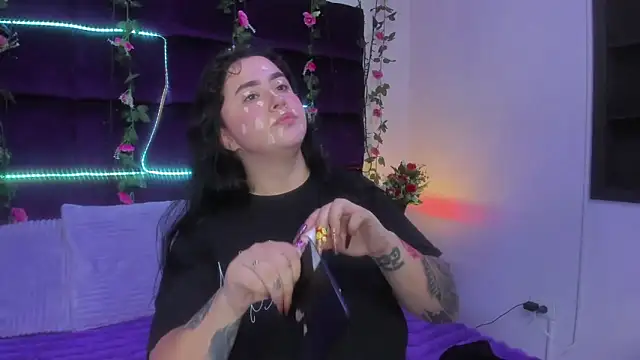 Victoria Rossy online show from March 31, 9:04 pm