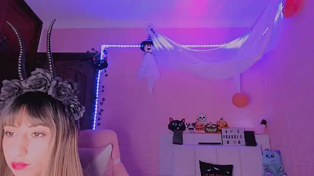 gabyye capprins online show from October 9, 12:19 am