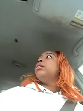 Snapshot of Jayhoney25 chatting on October 27, 4:00 pm Jayhoney25 online show from October 27, 4:00 pm