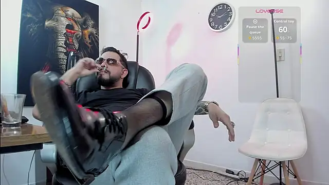 Ethan Castellano online show from October 28, 9:06 pm