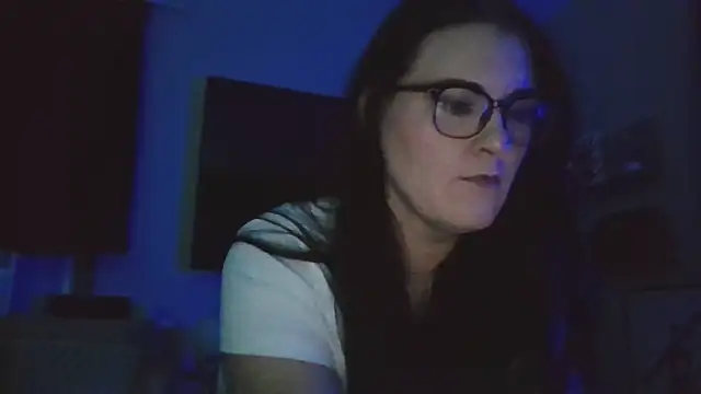 Snapshot of _CumSeeV_ chatting on October 29, 3:42 am  CumSeeV  online show from October 29, 3:42 am