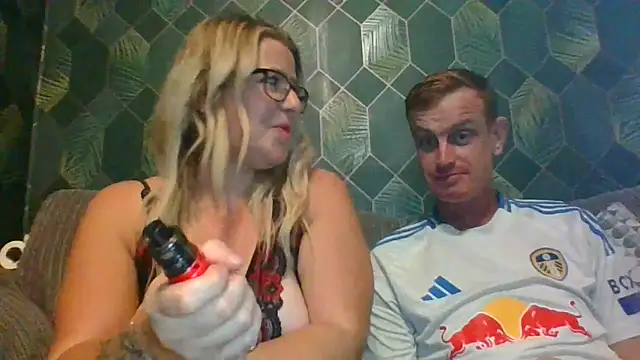 Snapshot of SweetXCandyX chatting on November 9, 6:50 pm SweetXCandyX online show from November 9, 6:50 pm