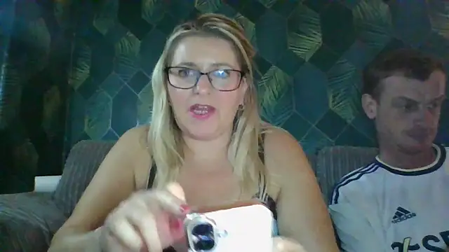 Snapshot of SweetXCandyX chatting on November 13, 5:45 pm SweetXCandyX online show from November 13, 5:45 pm