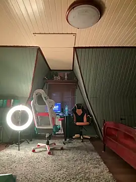 Alice1 secret online show from October 6, 2:03 pm