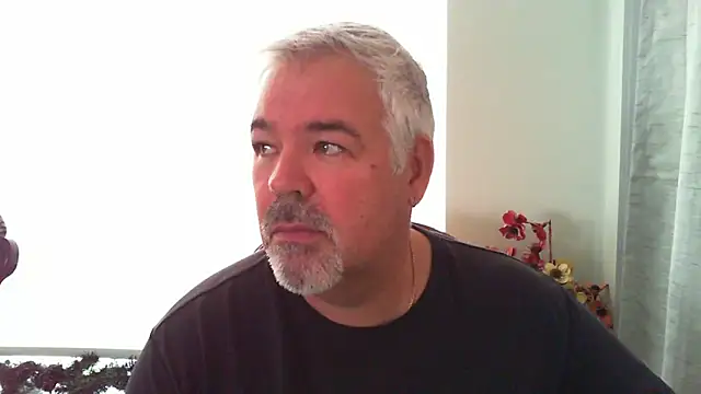 Snapshot of aarosteev2 chatting on December 17, 5:36 pm aarosteev2 online show from December 17, 5:36 pm