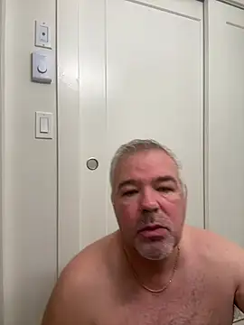 Snapshot of aarosteev2 chatting on December 19, 2:13 pm aarosteev2 online show from December 19, 2:13 pm