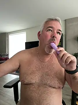 Snapshot of aarosteev2 chatting on February 26, 5:50 pm aarosteev2 online show from February 26, 5:50 pm