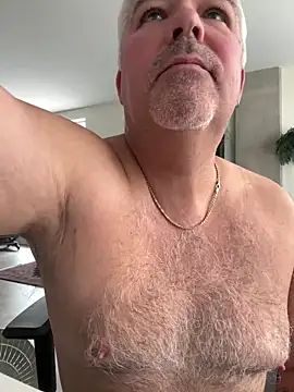 aarosteev2 online show from March 11, 2:18 pm