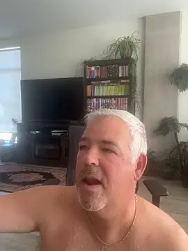 Snapshot of aarosteev2 chatting on September 15, 1:00 pm aarosteev2 online show from September 15, 1:00 pm