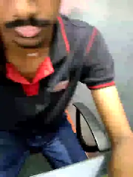 Snapshot of Pathirajasenerath chatting on December 13, 9:57 am Pathirajasenerath online show from December 13, 9:57 am