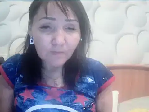 Snapshot of ClaireSunset chatting on December 17, 6:03 pm ClaireSunset online show from December 17, 6:03 pm