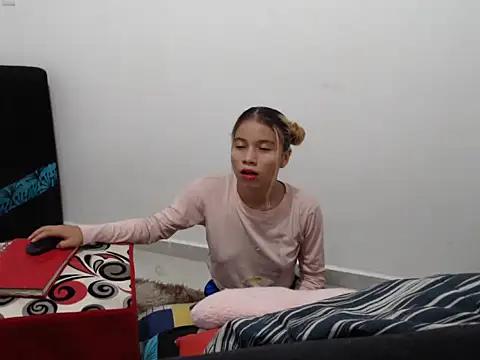 Snapshot of Naomi991 chatting on January 31, 9:59 pm Naomi991 online show from January 31, 9:59 pm