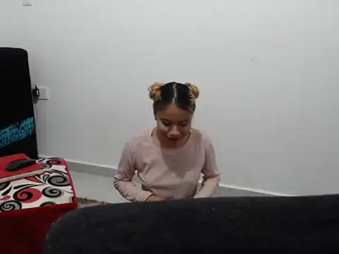 Snapshot of Naomi991 chatting on February 6, 3:09 pm Naomi991 online show from February 6, 3:09 pm