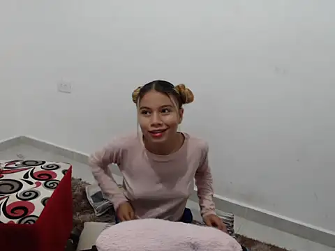 Snapshot of Naomi991 chatting on February 17, 3:20 pm Naomi991 online show from February 17, 3:20 pm