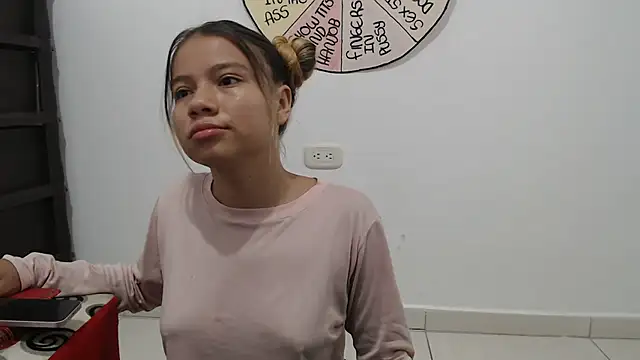 Snapshot of Naomi991 chatting on September 15, 9:26 pm Naomi991 online show from September 15, 9:26 pm